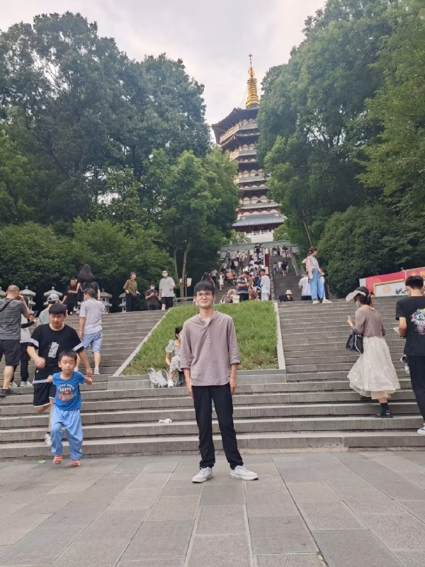 阳光男孩的第二张照片--福鼎相亲网
