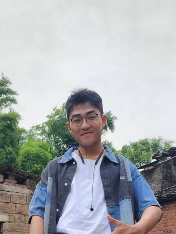 越努力越幸运的第一张照片--福鼎相亲网