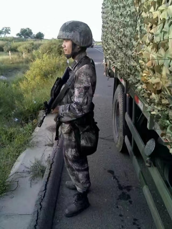 搬砖中的第一张照片--福鼎相亲网