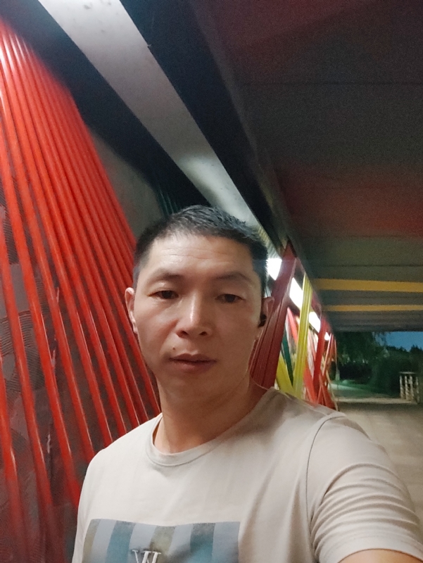 夜猫的第一张照片--福鼎相亲网