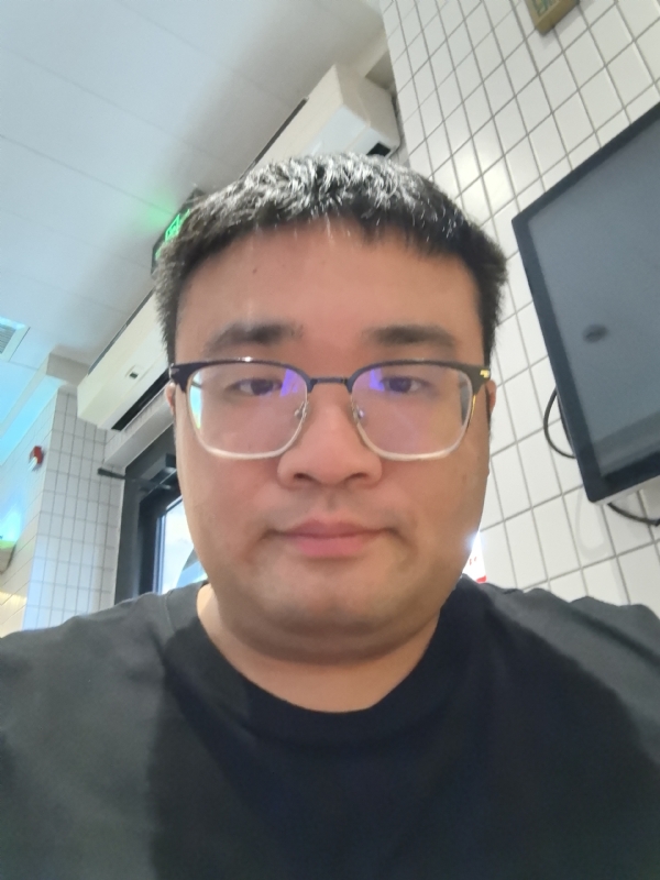君临天下的第三张照片--福鼎相亲网