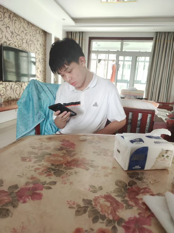 铁在烧的第一张照片--福鼎相亲网