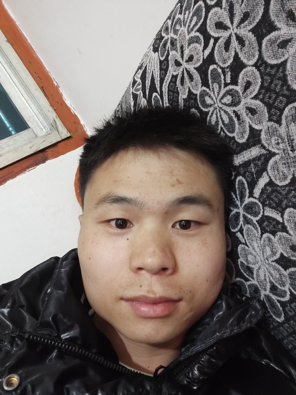 麒麟区幼儿园扛把子的第三张照片--福鼎相亲网