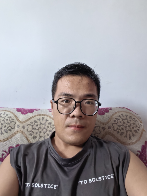卫TF的第四张照片--福鼎相亲网